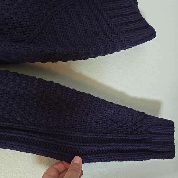 One A Navy Cable Knit Sweater Size Medium - Picture 4 of 6